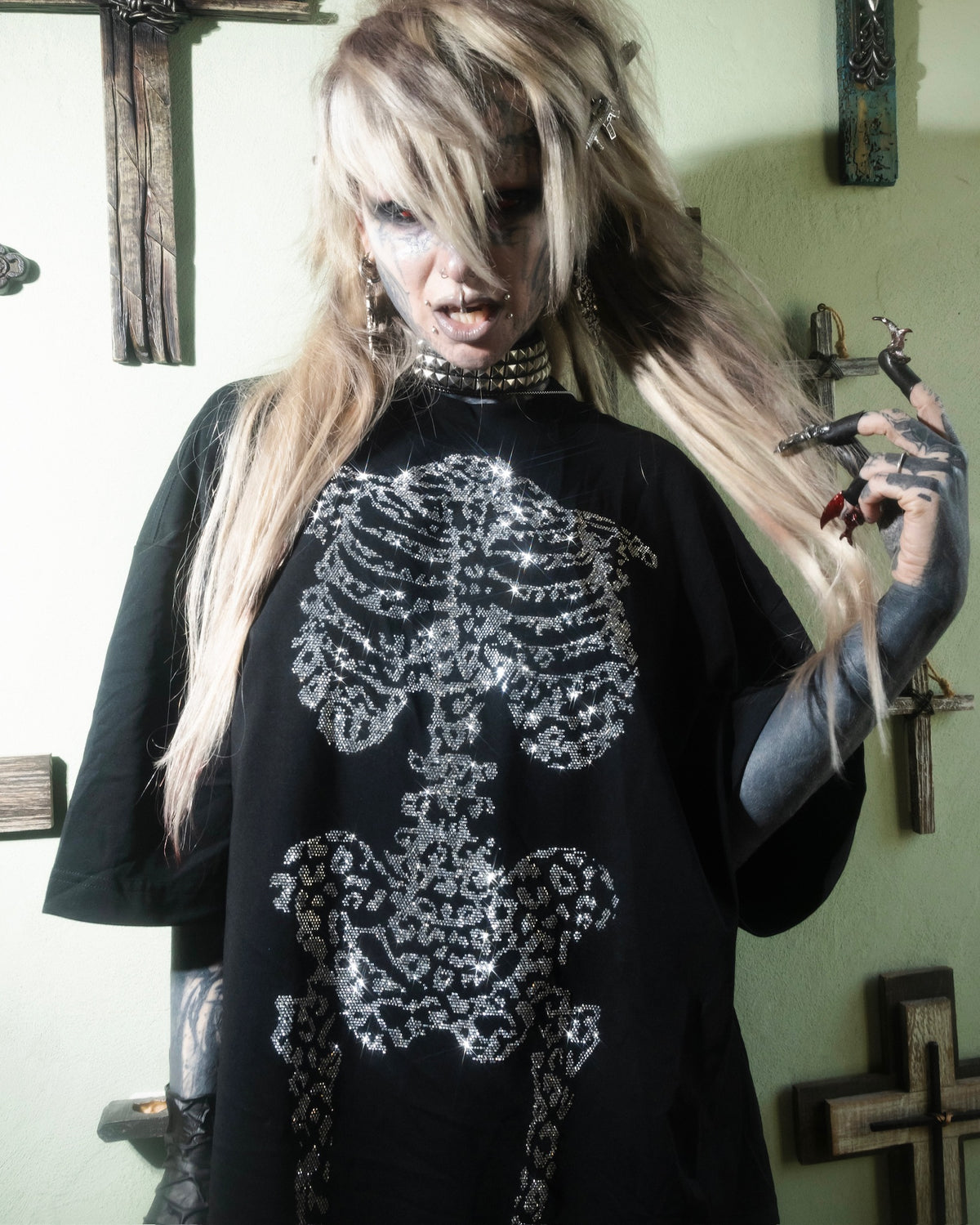 Skeleton Rhinestone Diva T-Shirt Product View - alternate view