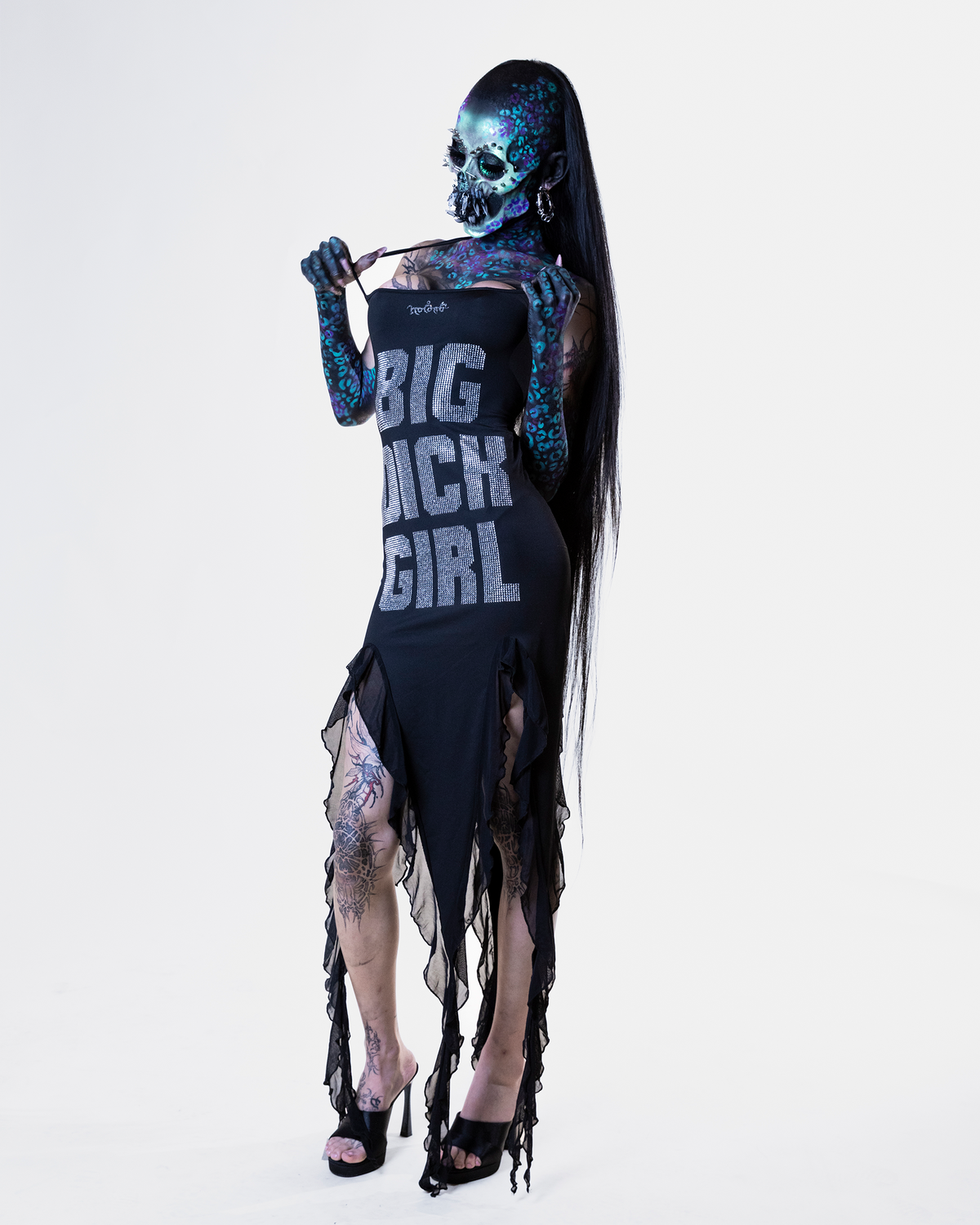 nuwa1997-bdg-black-rhinestone-dress-model