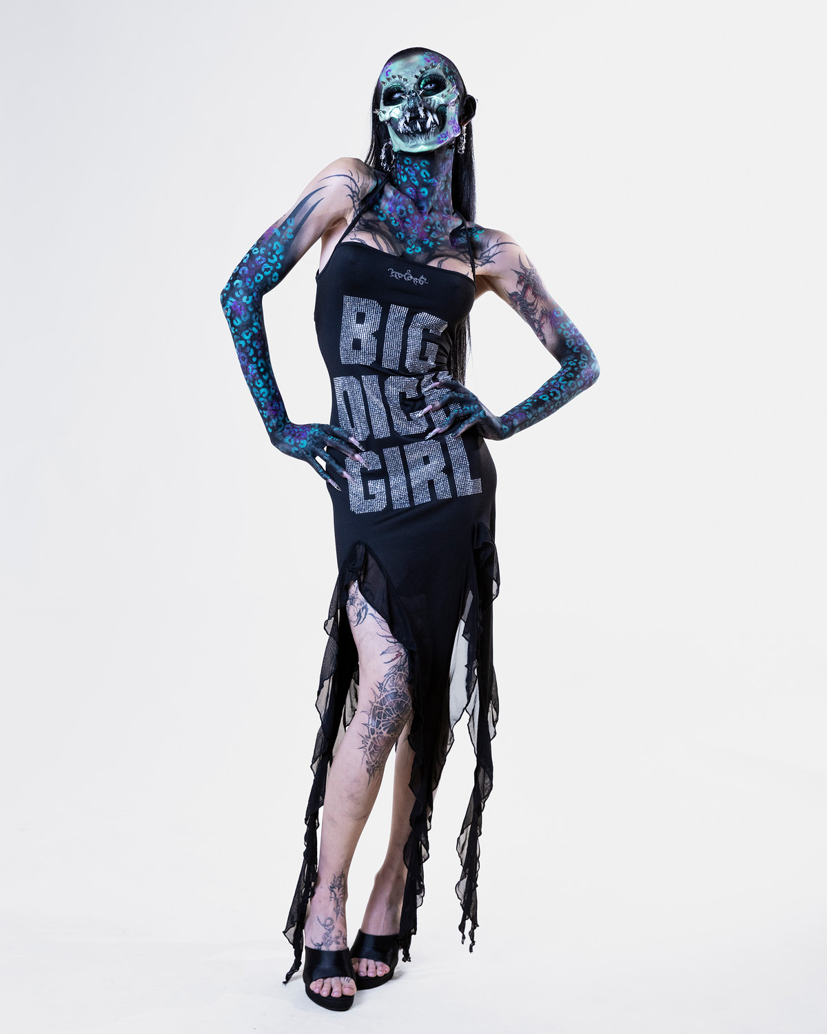 nuwa1997-bdg-black-rhinestone-dress-model